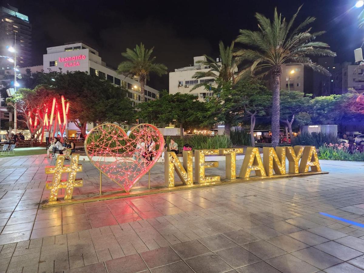 Appartamento Chilling In Netanya Esterno foto